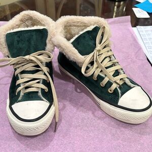 GREEN FUZZY SNEAKERS